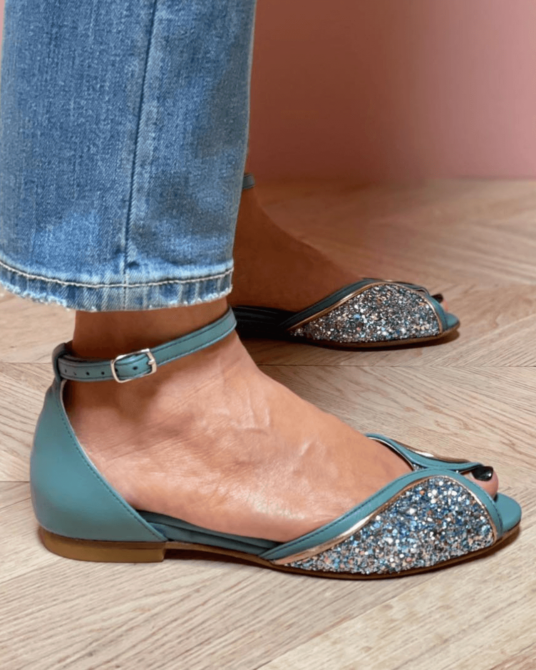 Mira | Elegante Flate Sandaler med Glitter Perfekte for Hver Anledning