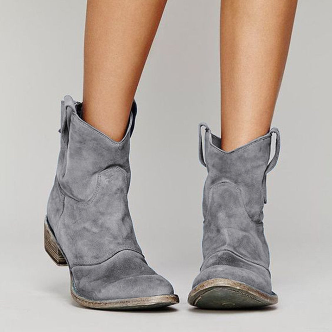 Carlotta – Elegante Ankelstøvletter i Suede for en Trendy Stil