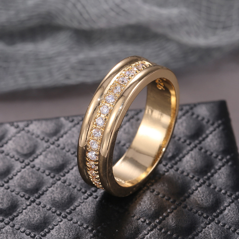 Marlowe – Elegant Ring med Dobbel Zirkonia Inlay
