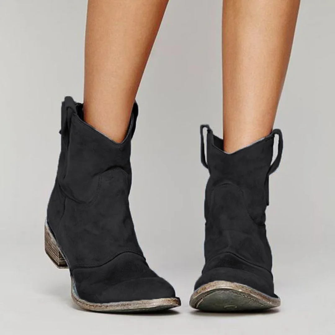 Carlotta – Elegante Ankelstøvletter i Suede for en Trendy Stil