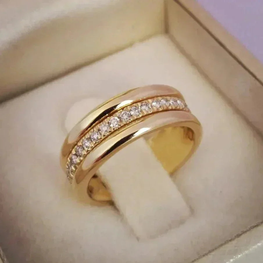 Marlowe – Elegant Ring med Dobbel Zirkonia Inlay