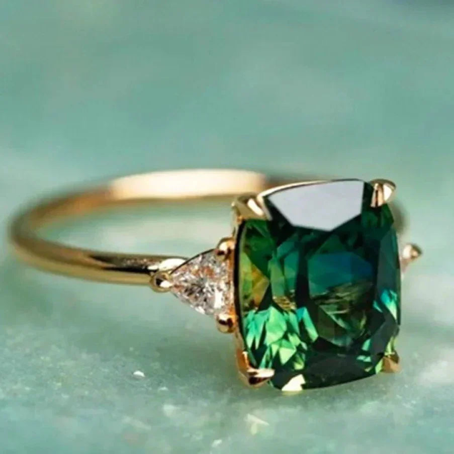 Orlena - Grønn Zirkonia Ring i Gull