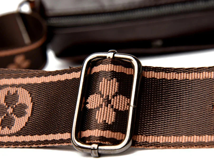 Mira Noora™ | Skinnveske